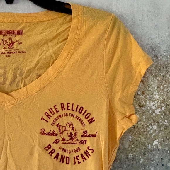 🇺🇸 True Religion T-Shirt (NWOT) - Picture 5 of 9